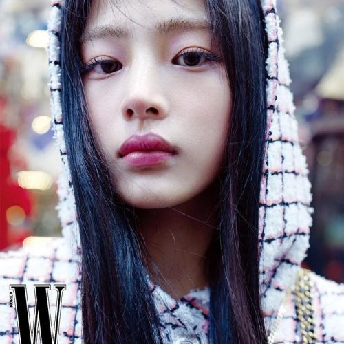 w korea jisoo cover april 2024 oppa store 8